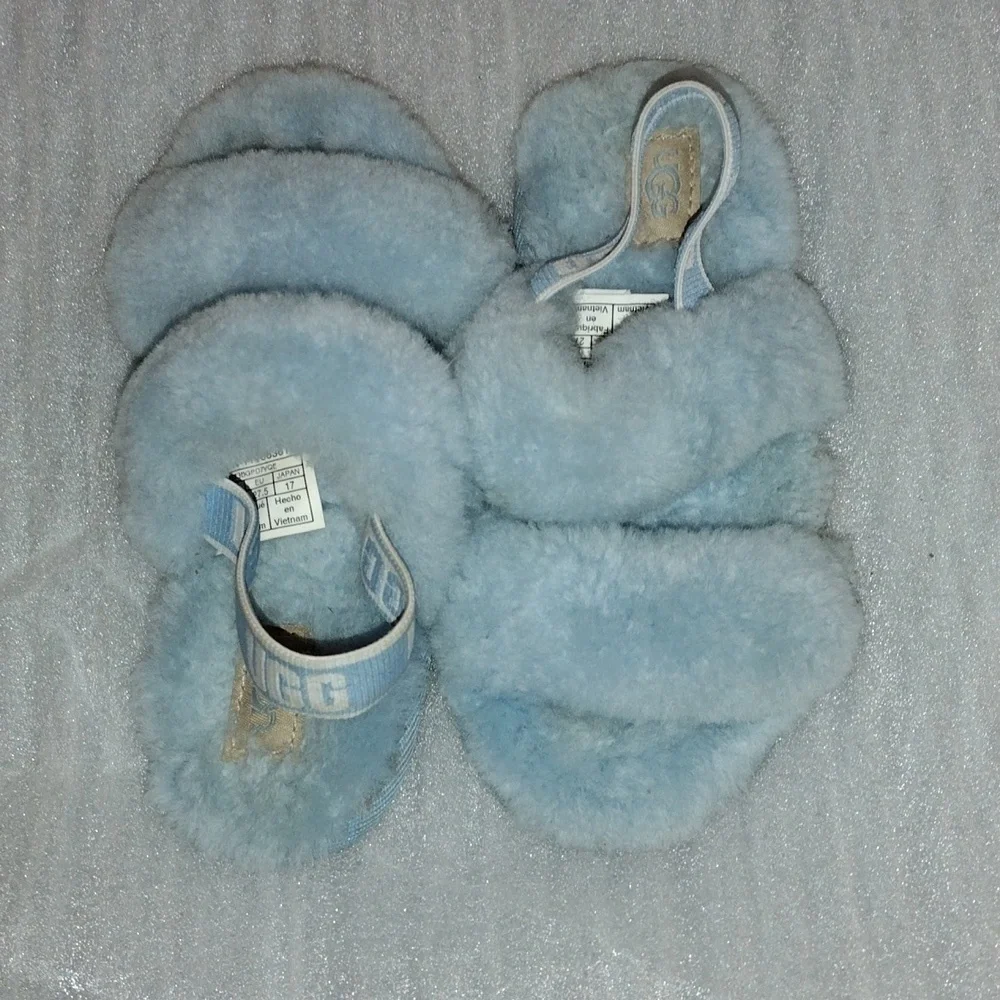UGG baby fluffy sandals